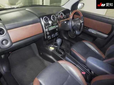 Mazda Verisa