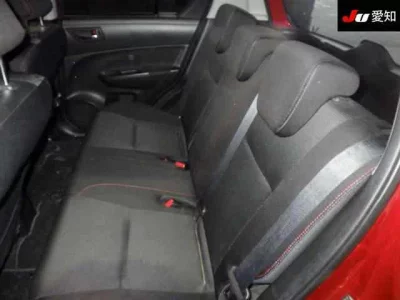 Suzuki SWIFT  с аукциона в Японии