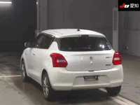 Suzuki SWIFT лот № 30807 оценка 3.5  с аукциона в Японии 1