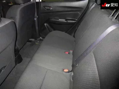 Suzuki SWIFT  с аукциона в Японии
