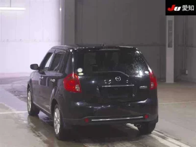 Mazda Verisa