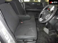 Honda N BOX лот № 35330 оценка 3  с аукциона в Японии 5