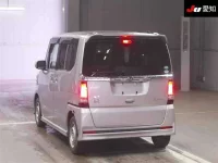 Honda N BOX лот № 35330 оценка 3  с аукциона в Японии 1