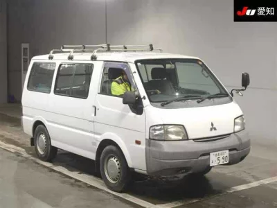 Mitsubishi DELICA  с аукциона в Японии