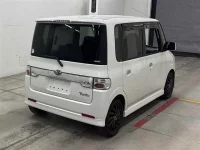 Daihatsu TANTO лот № 90065 оценка 3.5  с аукциона в Японии 4