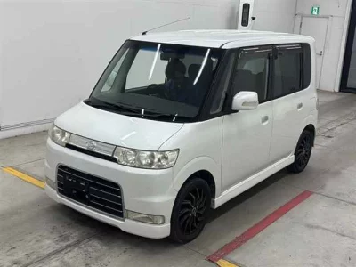 Daihatsu TANTO  с аукциона в Японии
