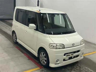 Daihatsu TANTO  с аукциона в Японии
