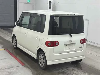 Daihatsu TANTO  с аукциона в Японии