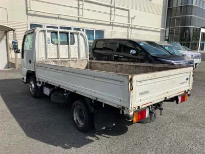 Mazda Titan