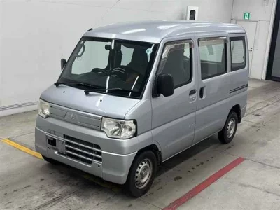 Mitsubishi Minicab Van