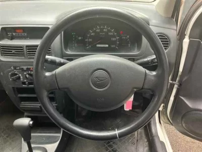 Daihatsu MIRA  с аукциона в Японии