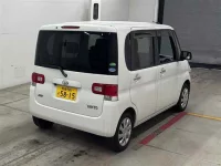 Daihatsu TANTO лот № 90293 оценка 4  с аукциона в Японии 4