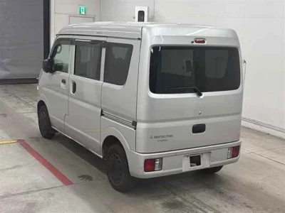 Mitsubishi Minicab Van