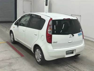 Mitsubishi Colt