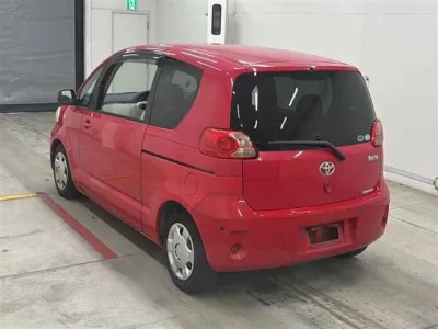 Toyota PORTE  с аукциона в Японии