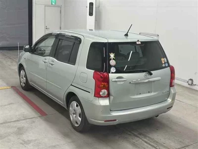 Toyota RAUM  с аукциона в Японии