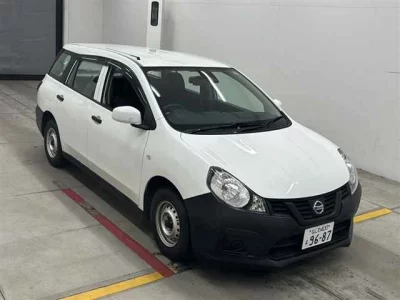 Nissan AD