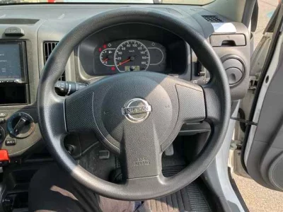 Nissan AD