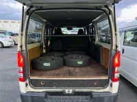 Toyota HIACE VAN лот № 30072 оценка 3.5  с аукциона в Японии 9