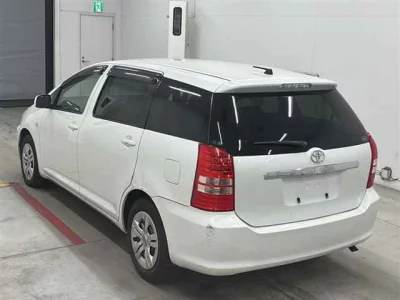 Toyota WISH  с аукциона в Японии