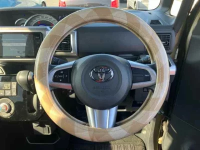 Toyota PIXIS MEGA