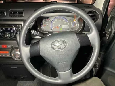 Toyota Pixis Space