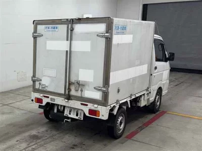 Nissan NT100 Clipper