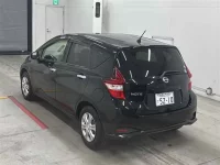 Nissan NOTE лот № 30087 оценка 4.5  с аукциона в Японии 1