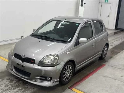 Toyota VITZ  с аукциона в Японии