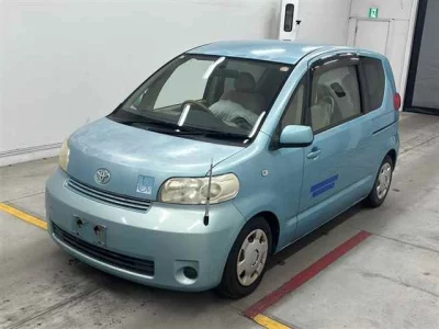 Toyota PORTE  с аукциона в Японии