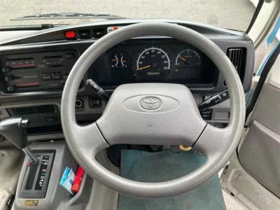 Toyota COASTER