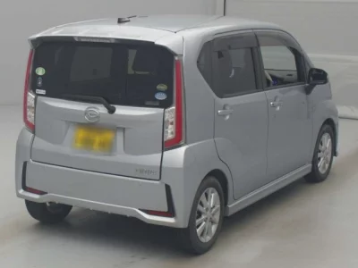 Daihatsu MOVE  с аукциона в Японии