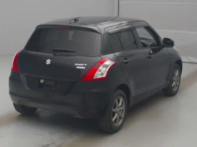 Suzuki SWIFT  с аукциона в Японии