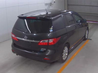 Nissan Lafesta