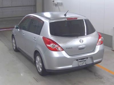 Nissan Tiida