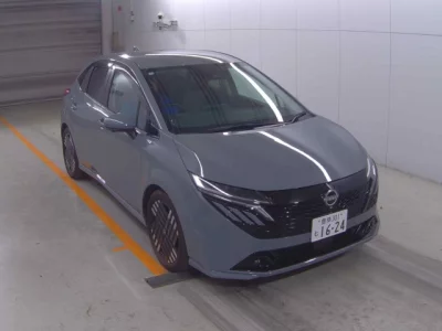 Nissan Aura