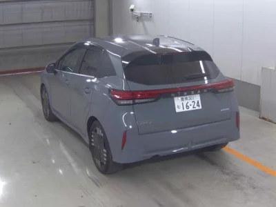 Nissan Aura