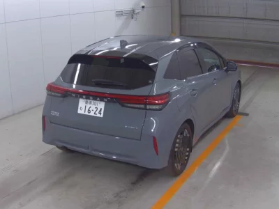 Nissan Aura