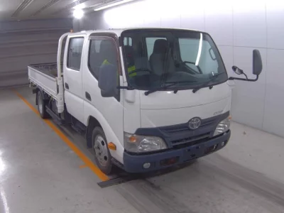 Toyota DYNA  с аукциона в Японии