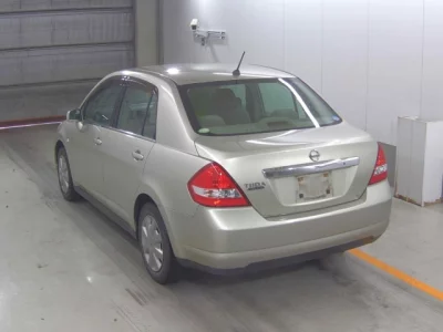 Nissan Tiida Latio