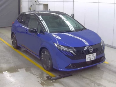 Nissan Aura