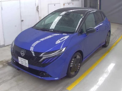 Nissan Aura