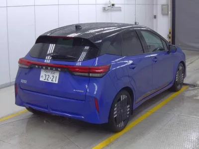 Nissan Aura