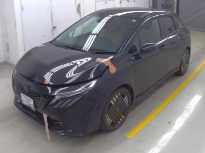 Nissan Aura