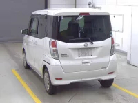 Nissan DAYZ ROOX лот № 3021 оценка 4  с аукциона в Японии 1