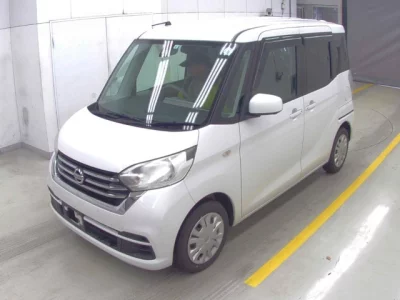 Nissan DAYZ ROOX  с аукциона в Японии