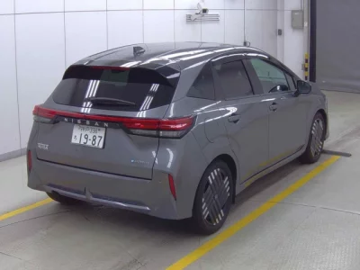 Nissan Aura