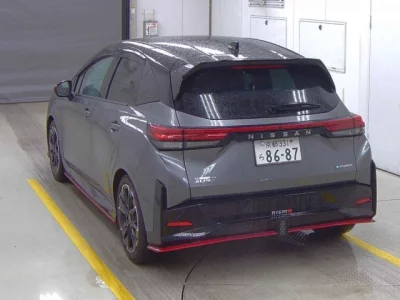 Nissan Aura