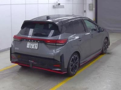 Nissan Aura