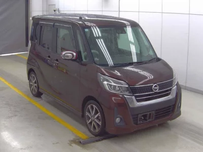 Nissan DAYZ ROOX  с аукциона в Японии